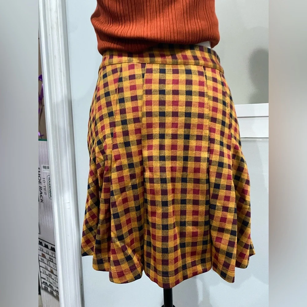 Free people High Waisted Pleated Skirt size 6